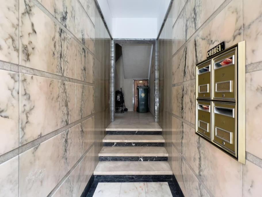 Olaias Lisbon 2 Bed Near Metro 2 Lisboa Exterior foto