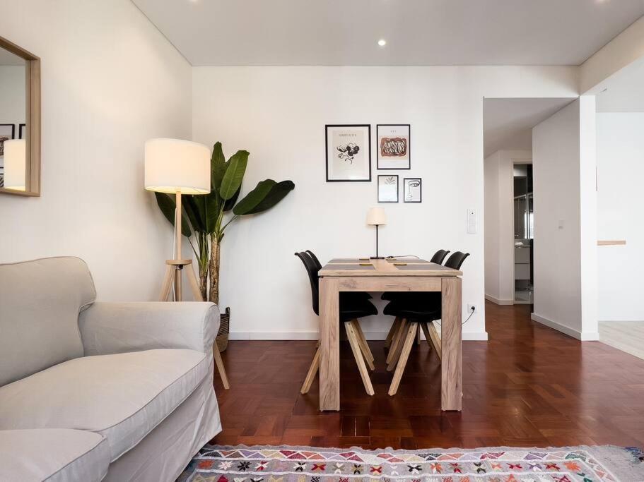 Olaias Lisbon 2 Bed Near Metro 2 Lisboa Exterior foto